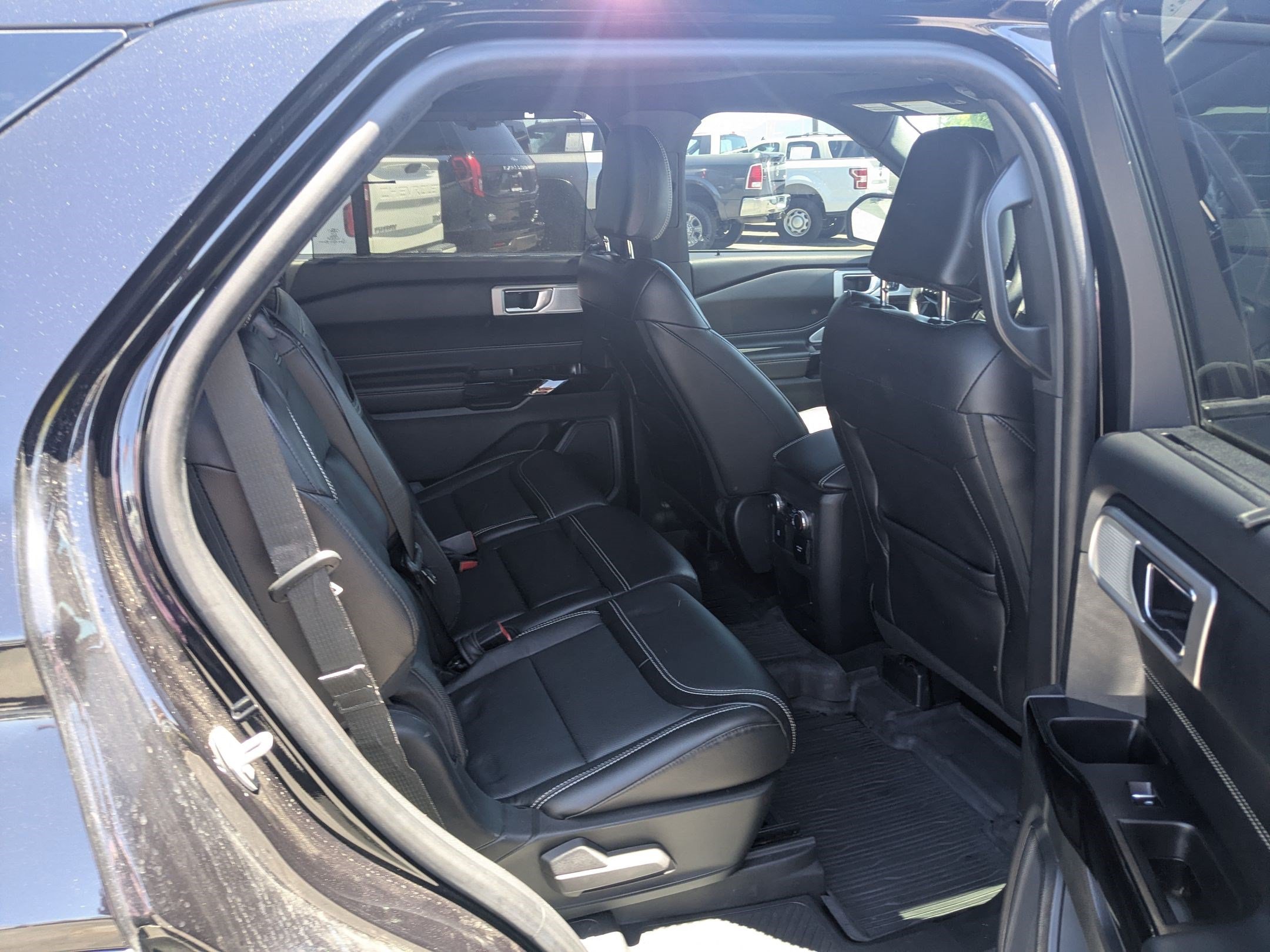 Used 2021 Ford Explorer ST w/ Equipment Group 401A AWD/4WD image 33