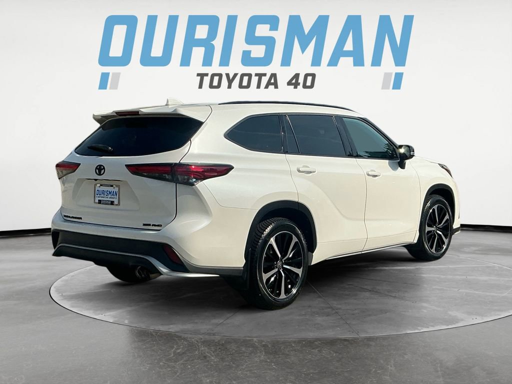 Used 2021 Toyota Highlander XSE image 7