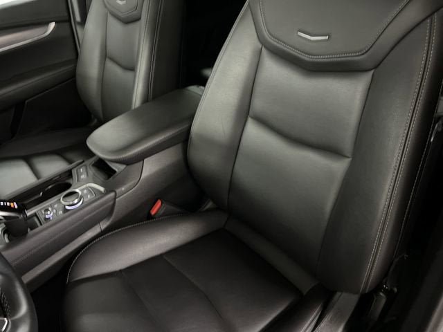 Certified 2022 Cadillac XT5 Luxury FWD image 18