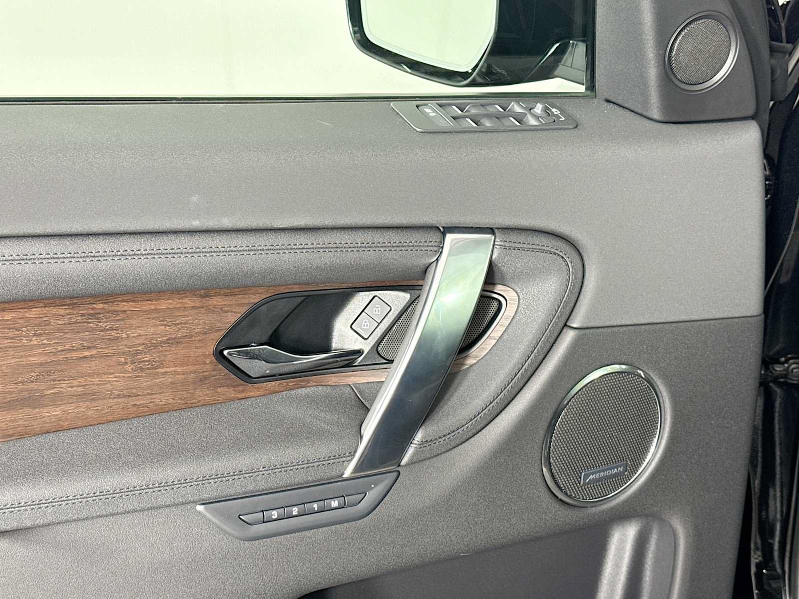 New 2025 Land Rover Discovery Sport S AWD/4WD image 18