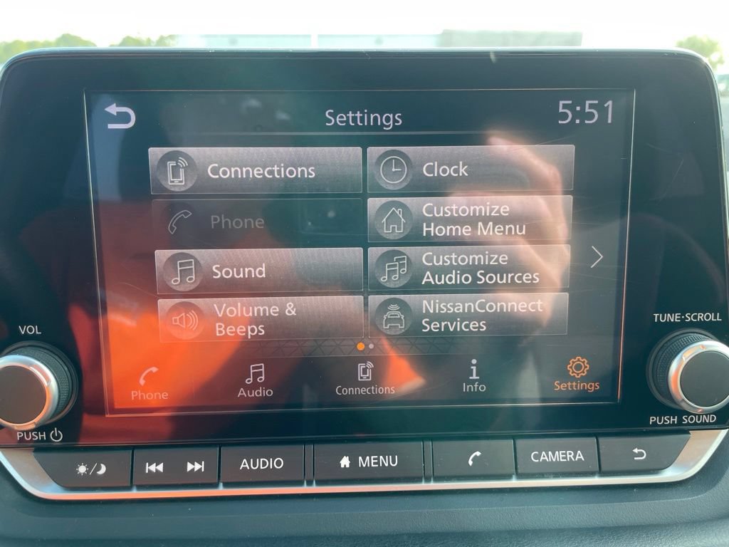 Used 2023 Nissan Rogue SV AWD/4WD image 29