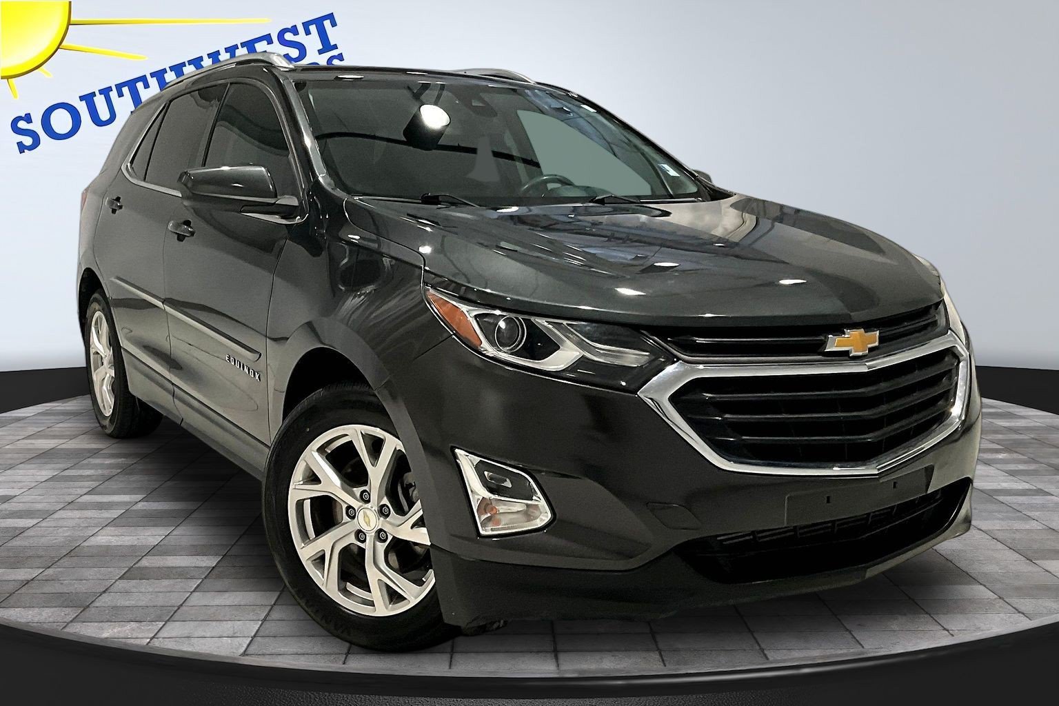 Used 2020 Chevrolet Equinox LT FWD image 3