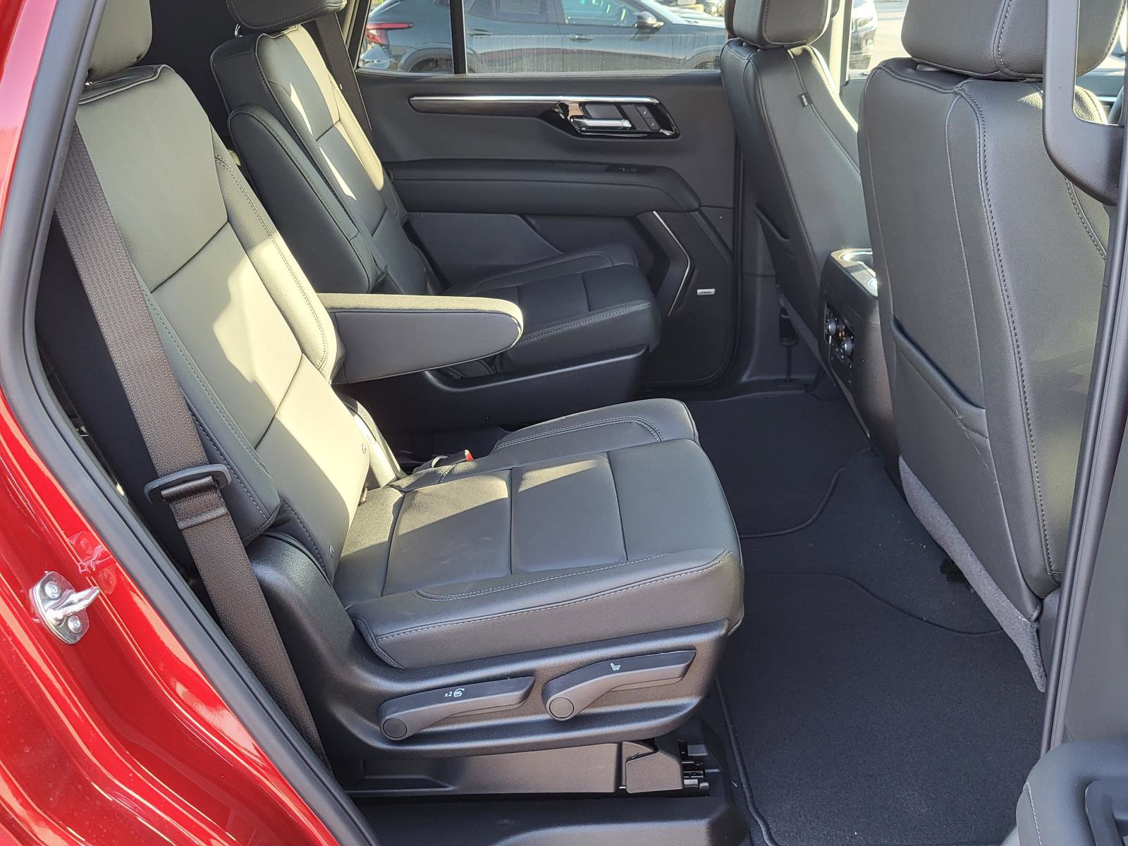 New 2026 Chevrolet Tahoe LT w/ Comfort Package image 11