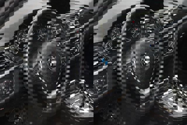 Used 2013 BMW 335i xDrive Sedan image 14