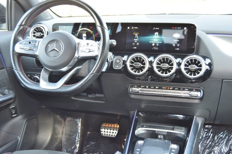 Used 2022 Mercedes-Benz GLA 35 AMG 4MATIC image 34