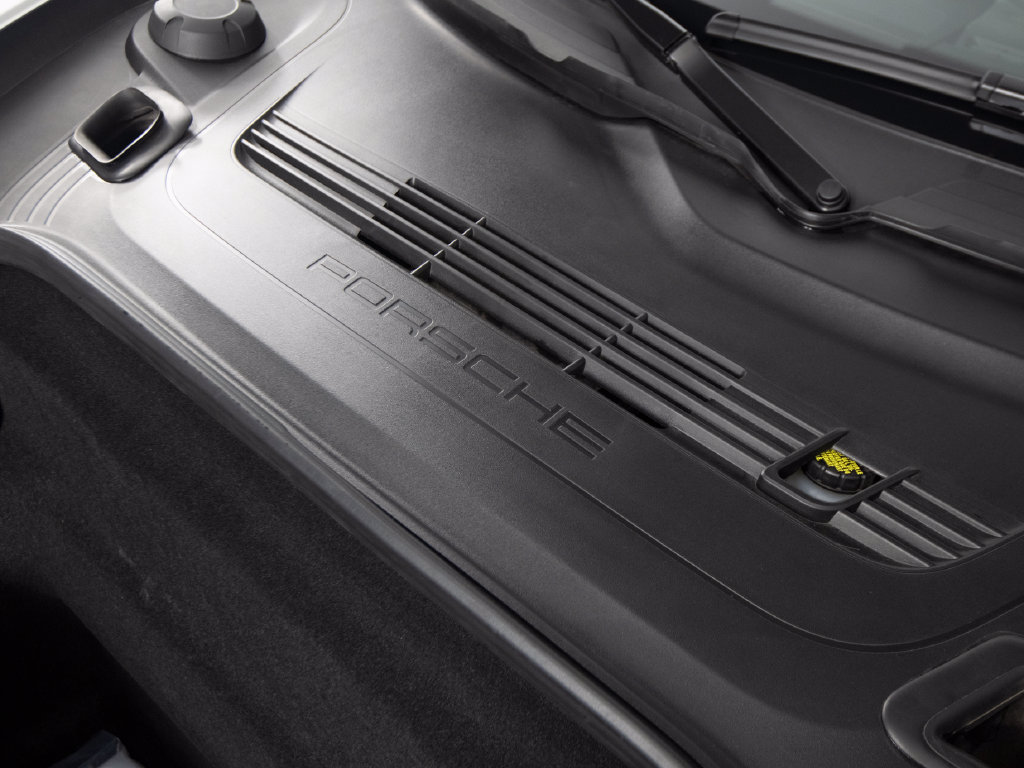 Certified 2025 Porsche 718 Cayman GT4 RS RWD image 59