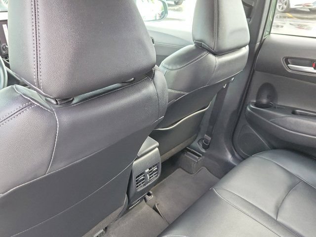 Used 2023 Toyota Corolla Cross XLE w/ Convenience Package FWD image 16