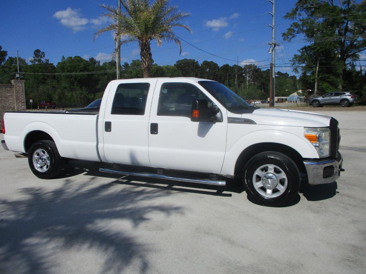 Used 2014 Ford F250 XL w/ Power Equipment Group RWD image 2