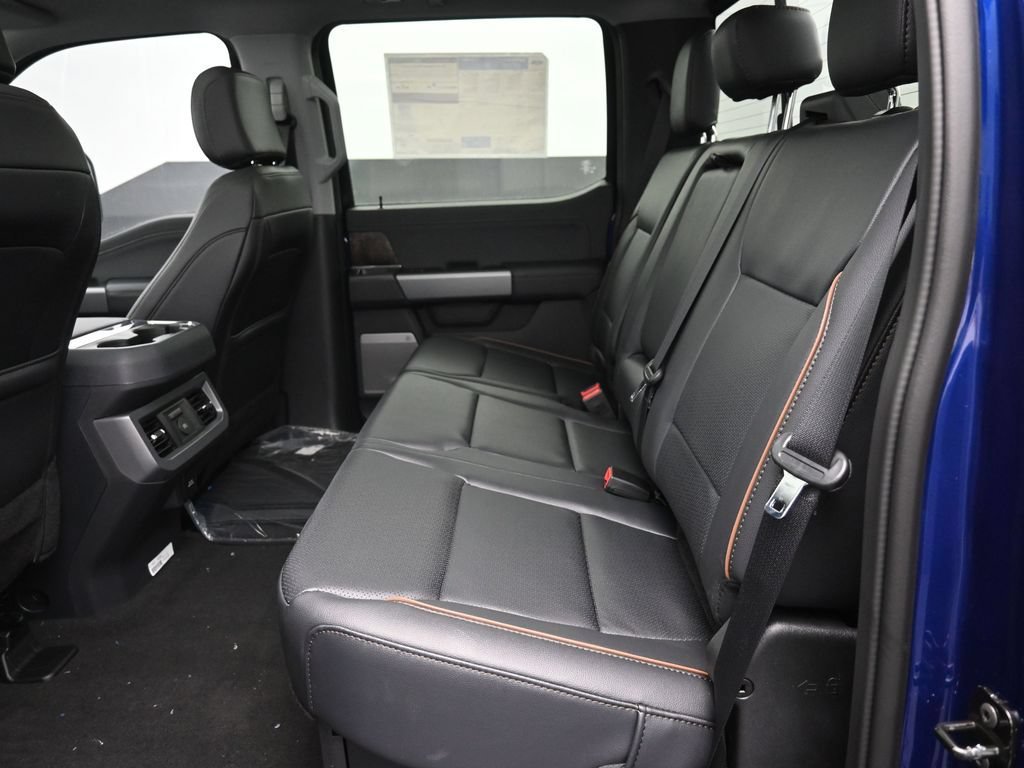 New 2026 Ford F250 Lariat w/ Black Appearance Package AWD/4WD image 28