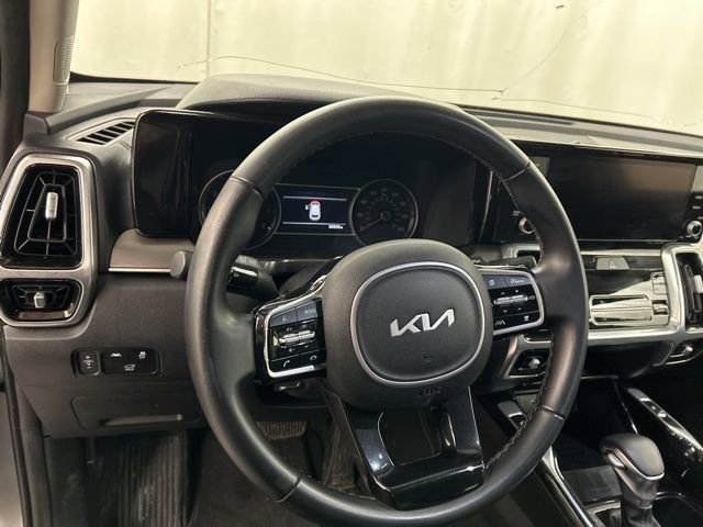 Used 2022 Kia Sorento SX image 8