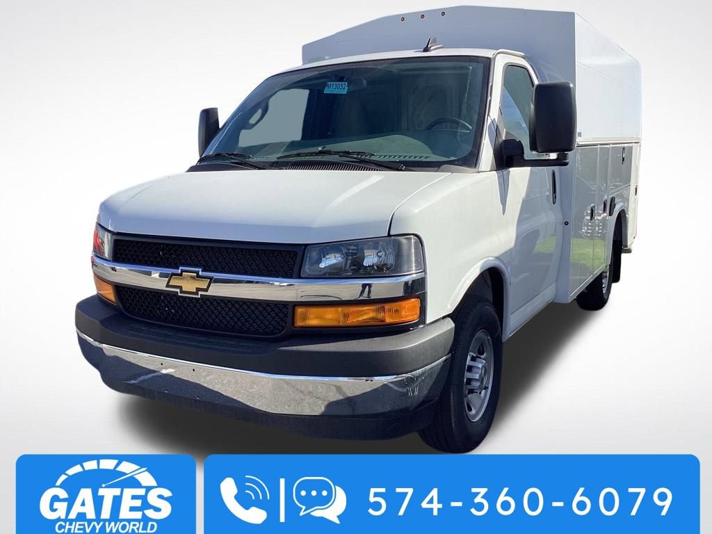 New 2025 Chevrolet Express 3500 Work Van w/ Power Convenience Package image 2