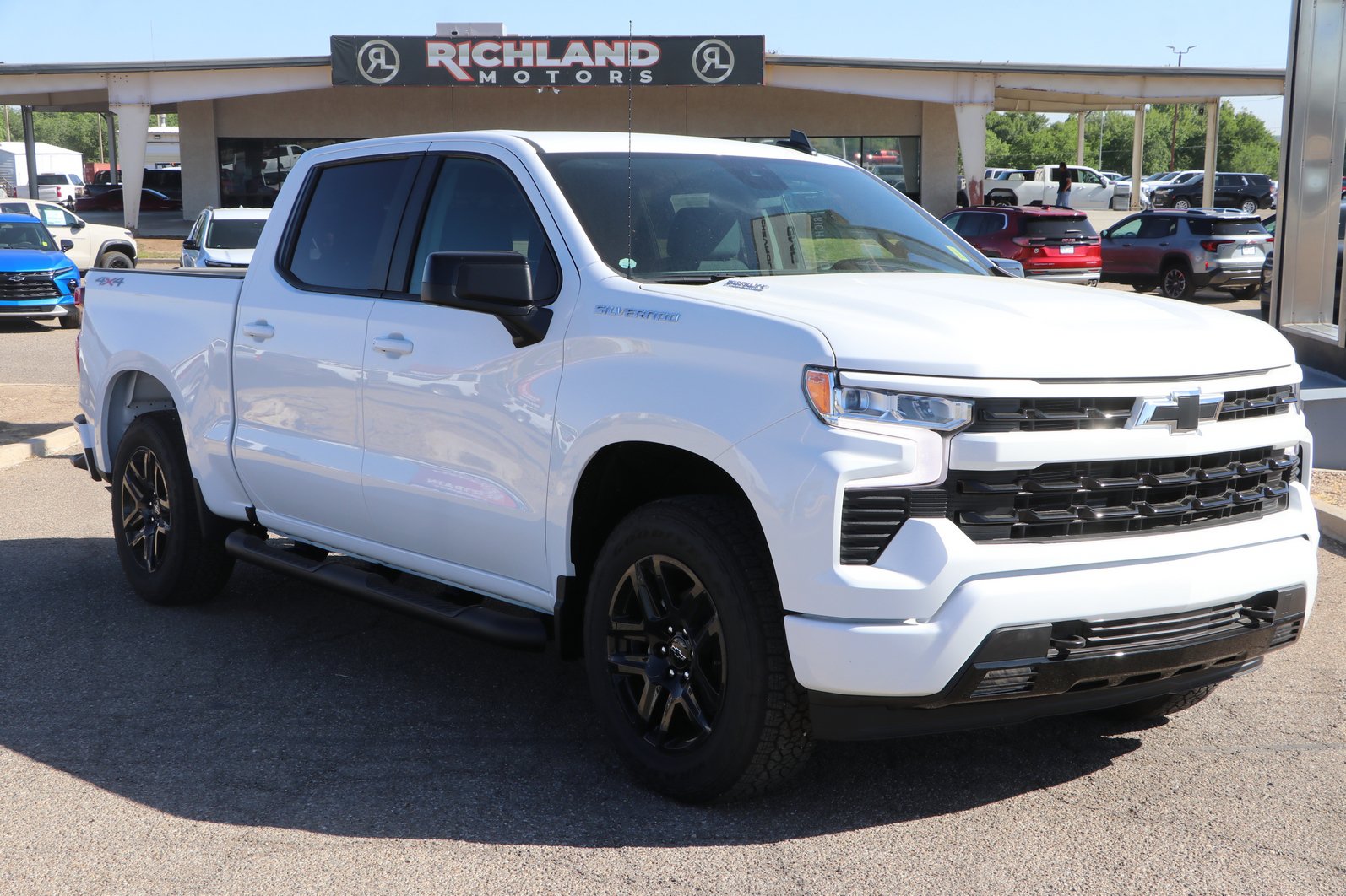 New 2026 Chevrolet Silverado 1500 RST w/ RST Select Package AWD/4WD video 1