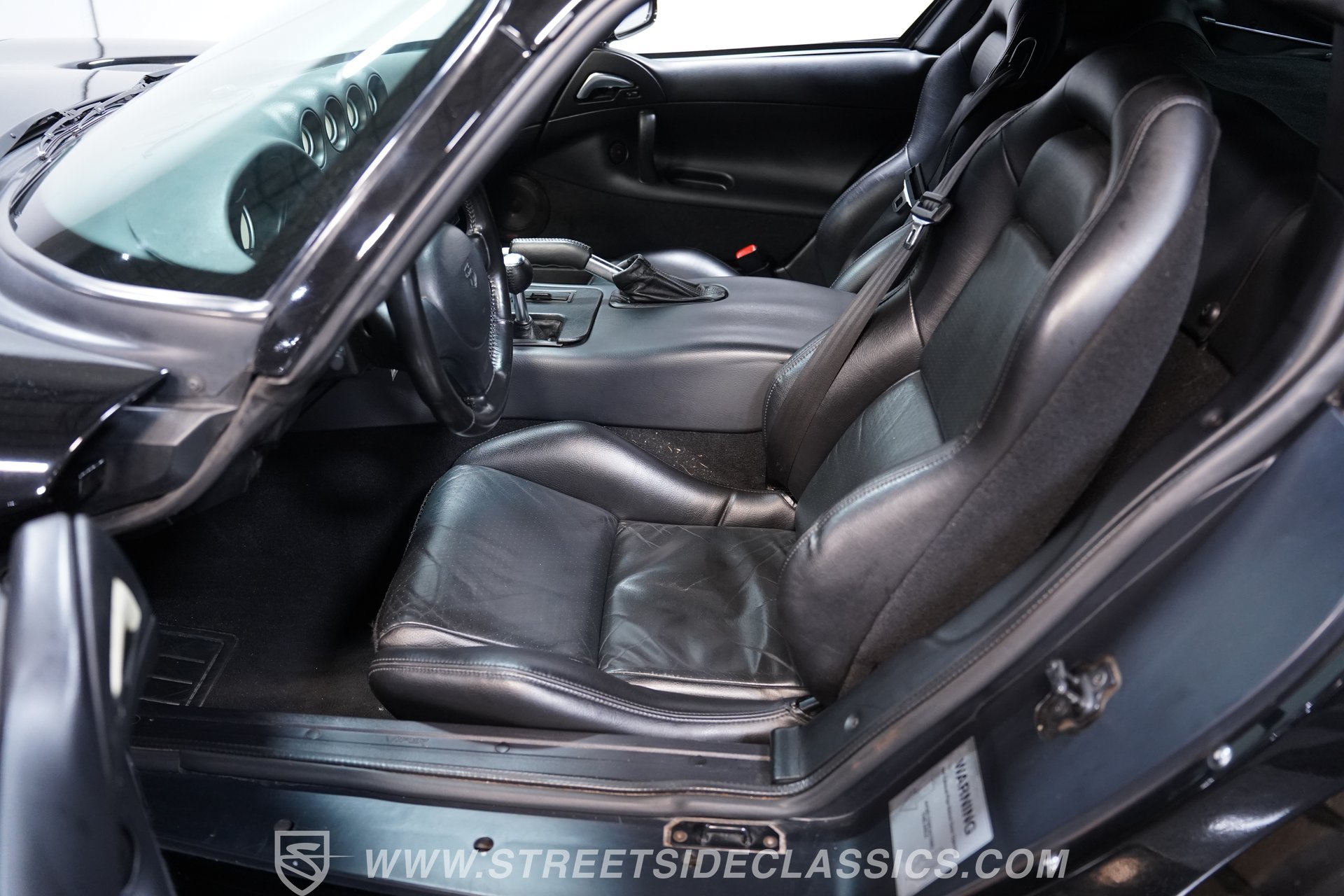 Used 2000 Dodge Viper GTS RWD image 29