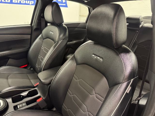 Used 2023 Kia Forte GT-Line w/ GT-Line Premium Package image 15