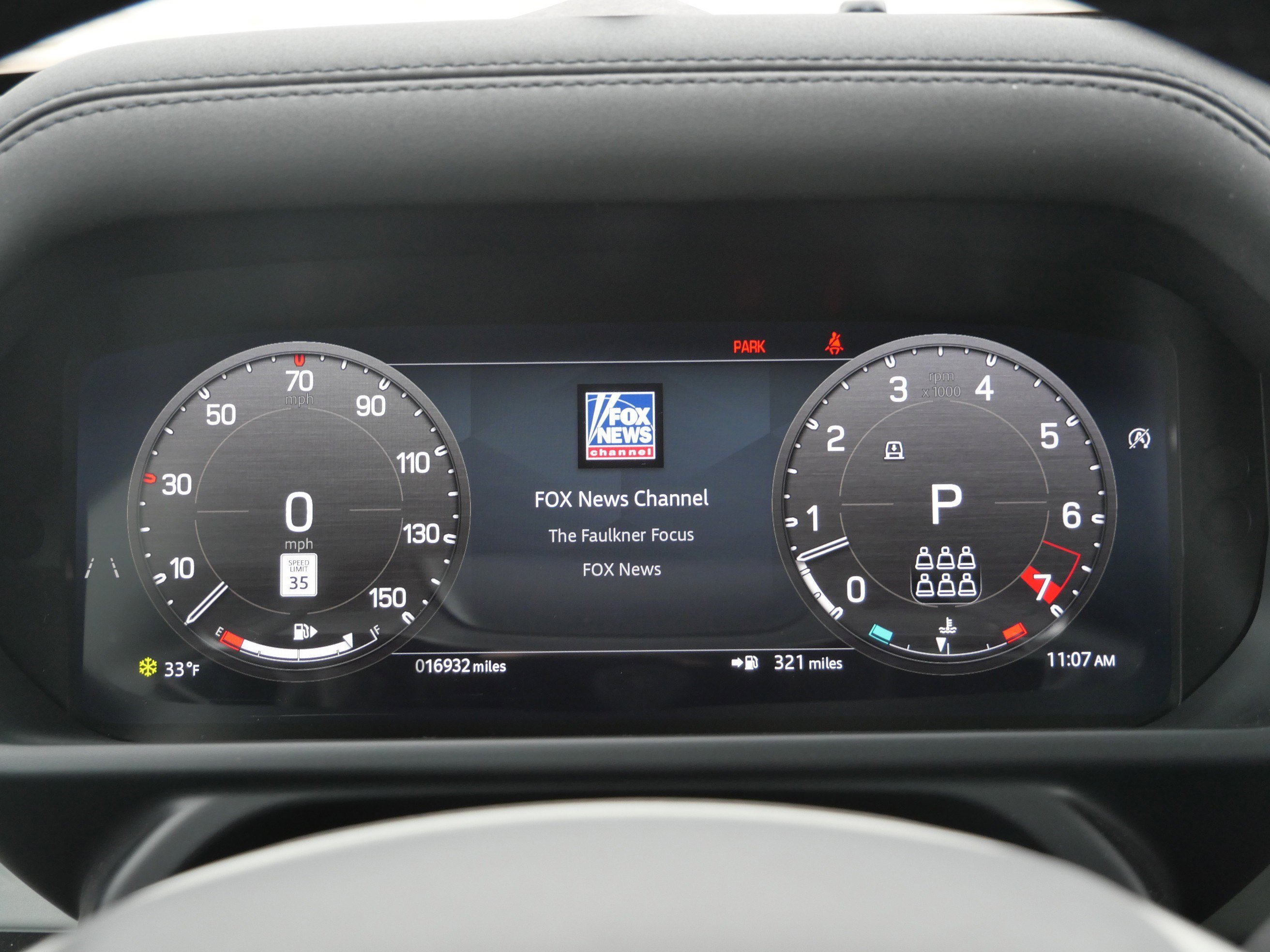 Used 2024 Land Rover Defender 130 S image 21