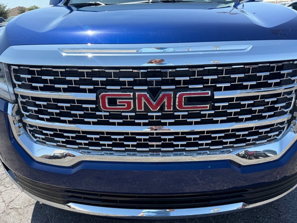 Used 2023 GMC Acadia Denali w/ Trailering Package AWD/4WD image 6