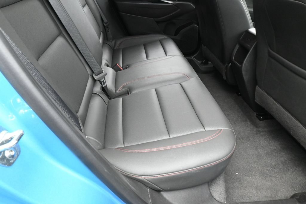Used 2025 Chevrolet Trax RS FWD image 36