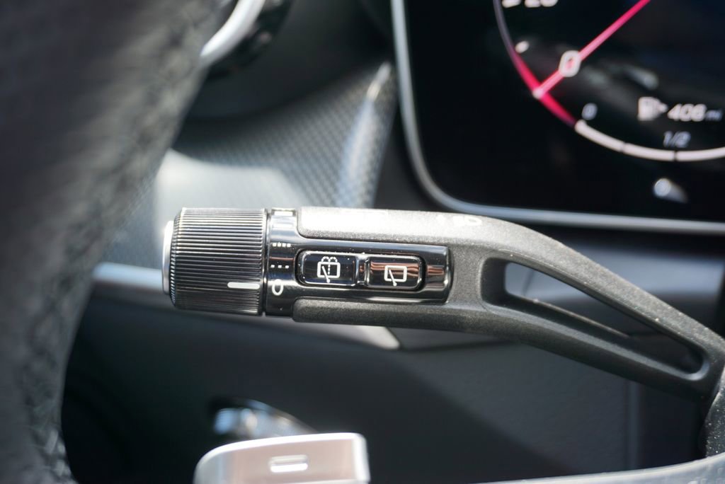 Certified 2025 Mercedes-Benz GLC 300 4MATIC image 29