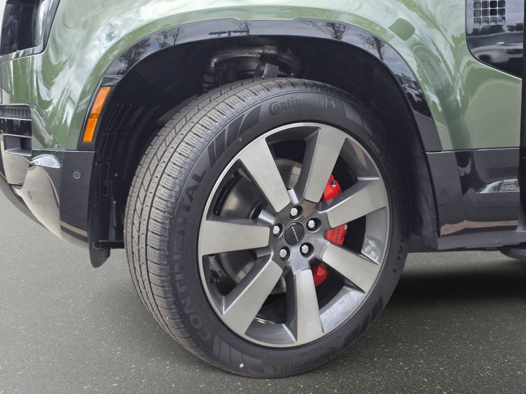 New 2026 Land Rover Defender 130 X AWD/4WD image 37