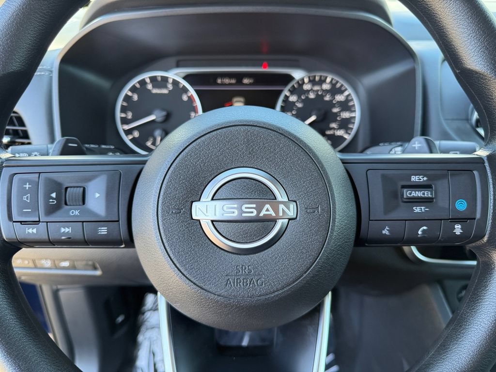 Used 2024 Nissan Rogue SV FWD image 18