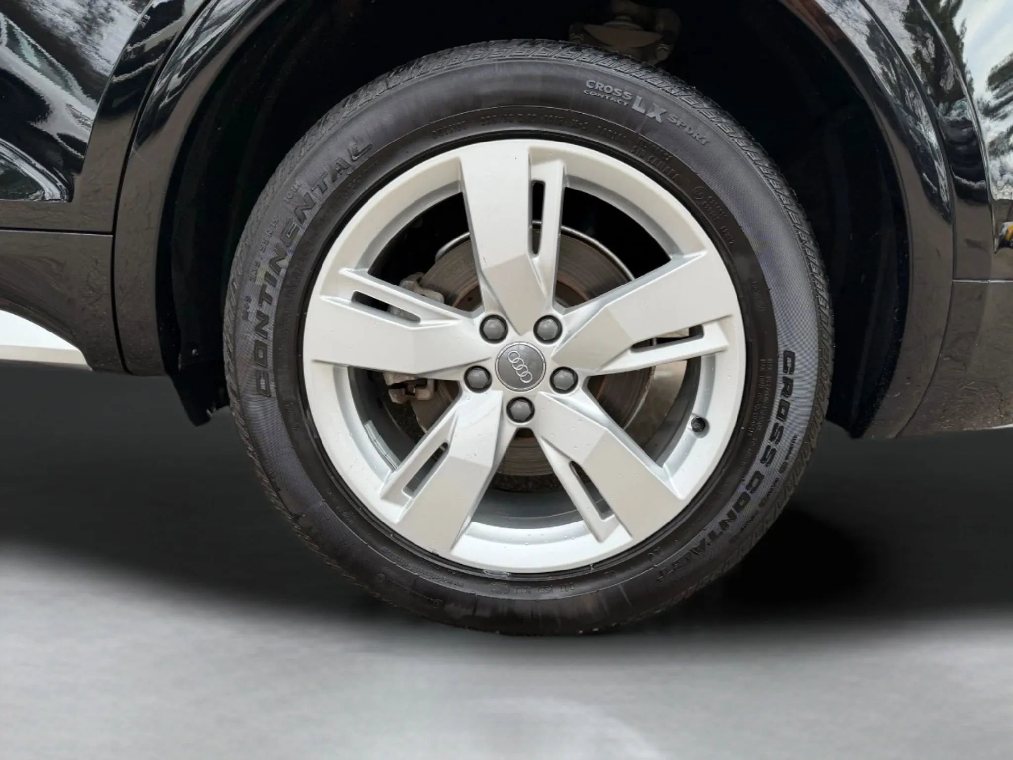 Used 2018 Audi Q5 2.0T Premium Plus w/ Premium Plus Package image 47