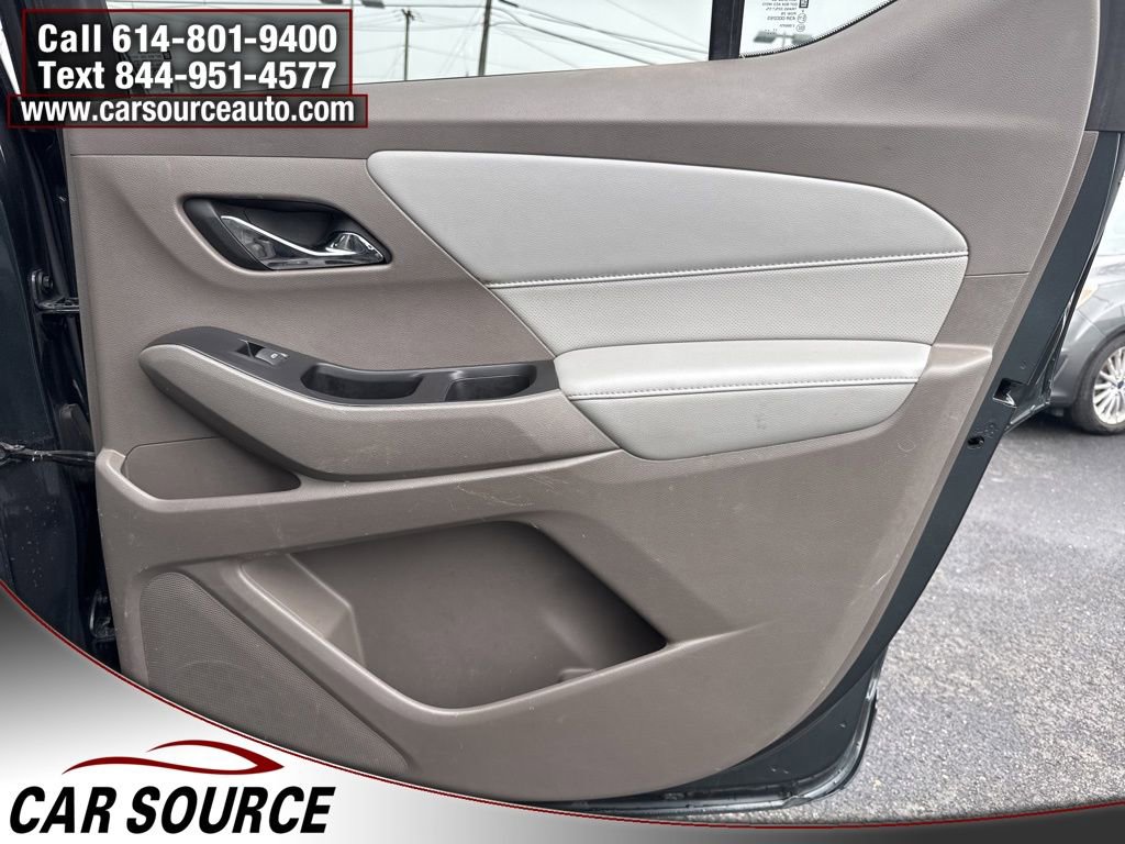Used 2018 Chevrolet Traverse Premier image 36