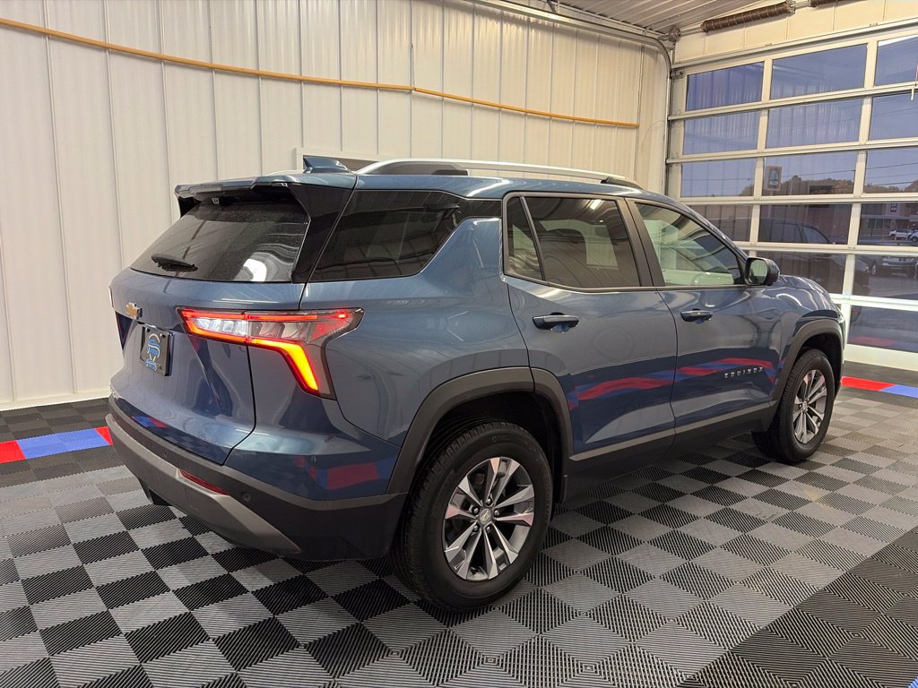 Used 2025 Chevrolet Equinox LT w/ Convenience Package II AWD/4WD image 4