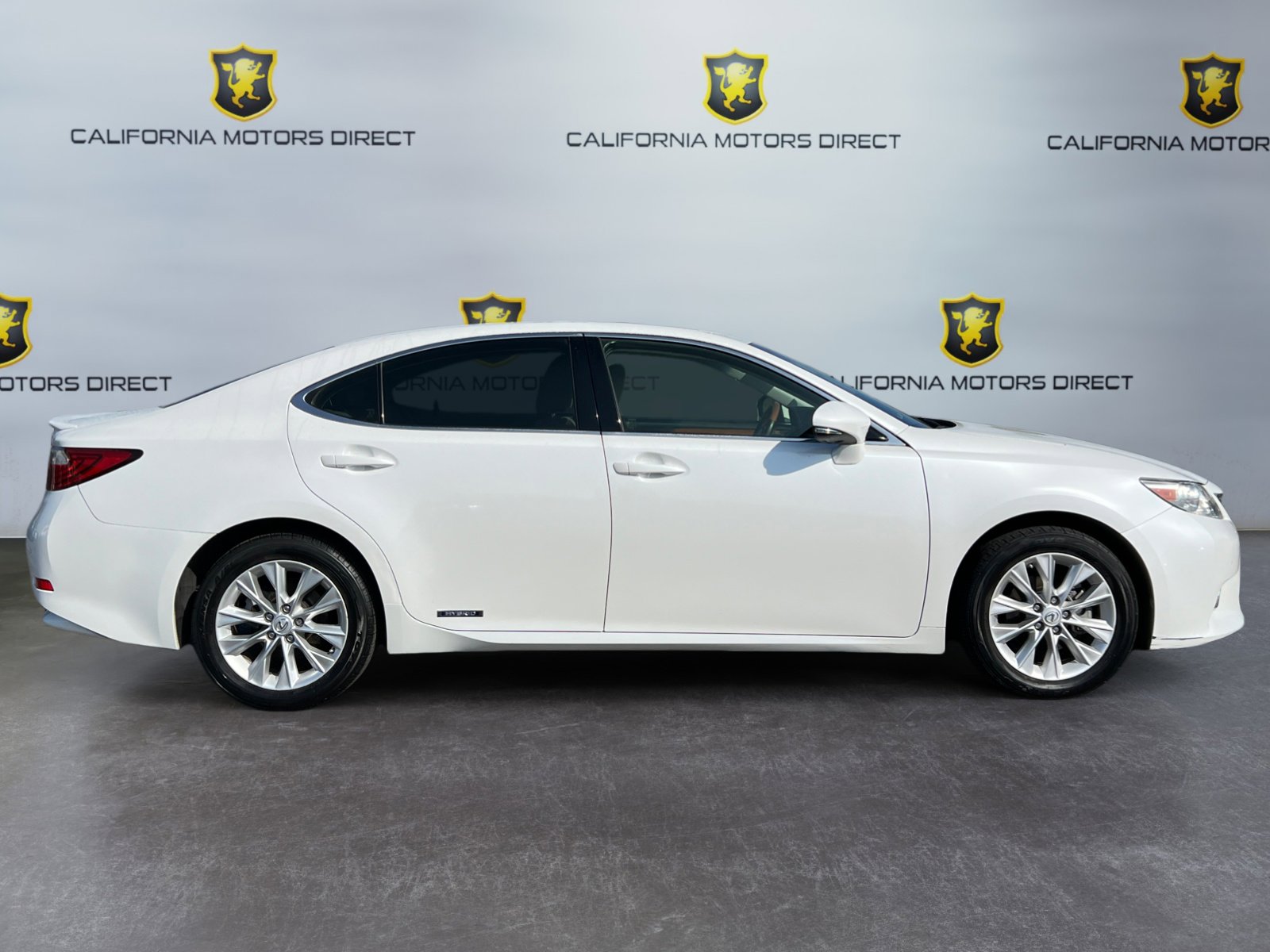 Used 2013 Lexus ES 300h image 6