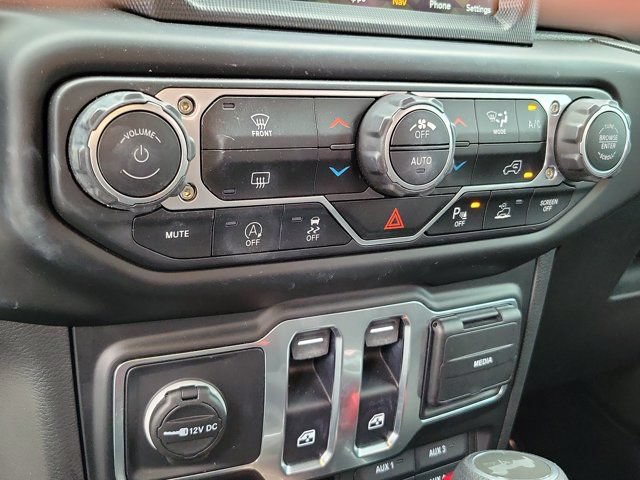 Used 2021 Jeep Wrangler Sport AWD/4WD image 26