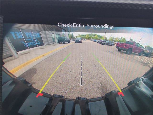 Used 2021 Jeep Wrangler Unlimited Sahara AWD/4WD image 14