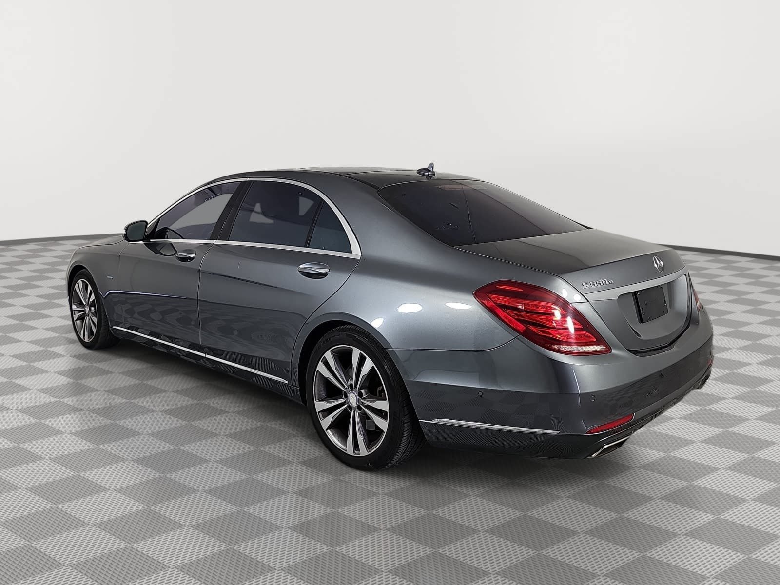 Used 2017 Mercedes-Benz S 550e image 6
