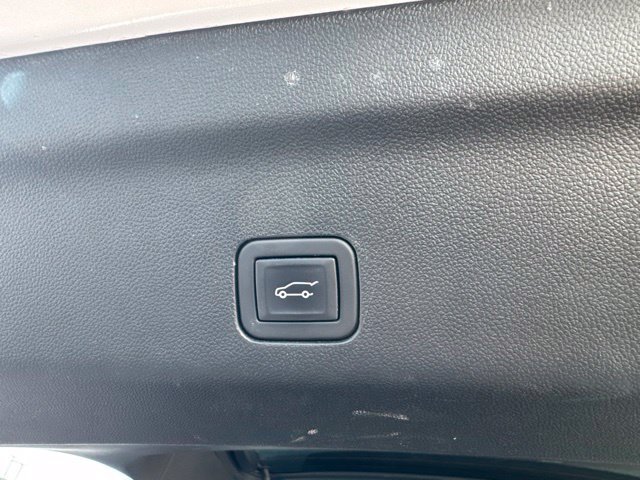 Used 2024 GMC Yukon Denali w/ LPO, Floor Liner Package AWD/4WD image 14