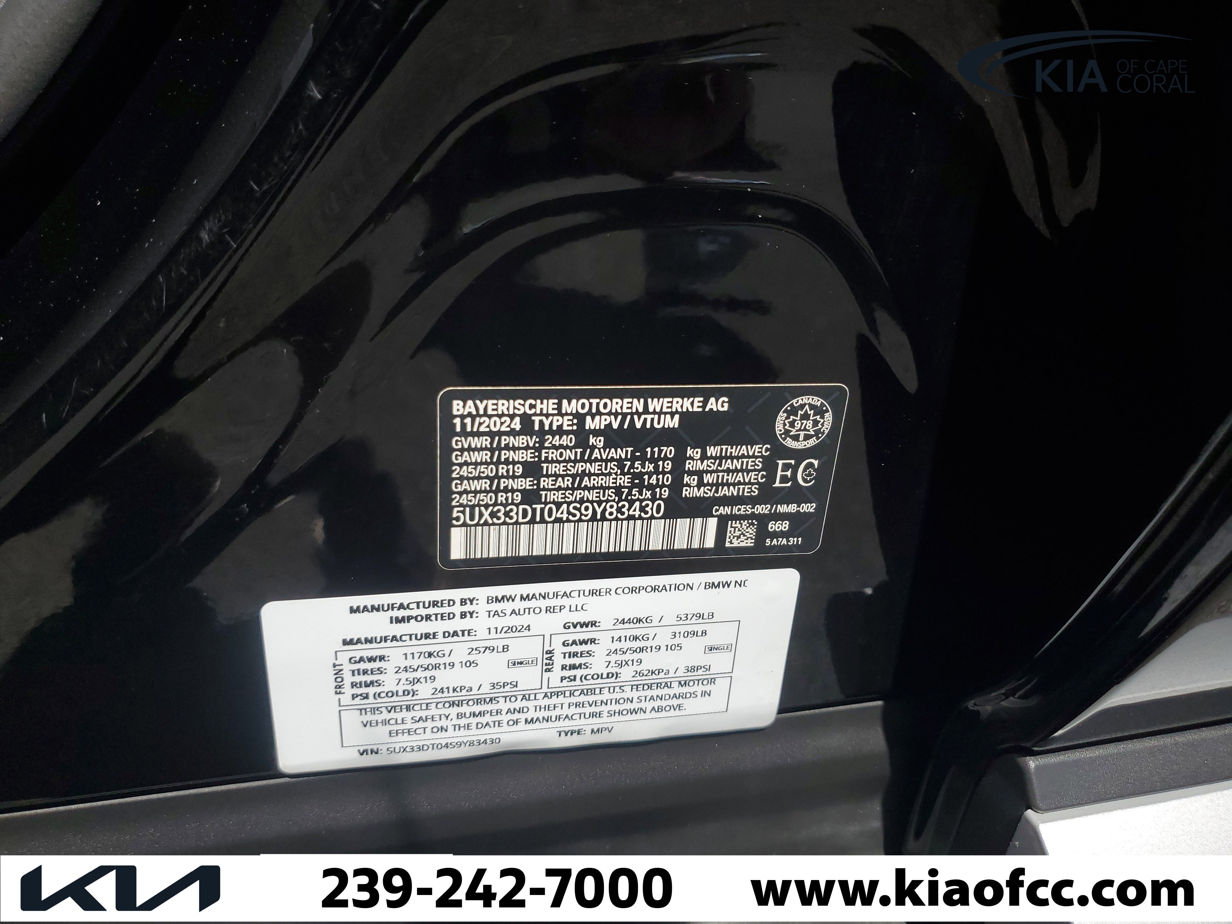 Used 2025 BMW X4 xDrive30i AWD/4WD image 33