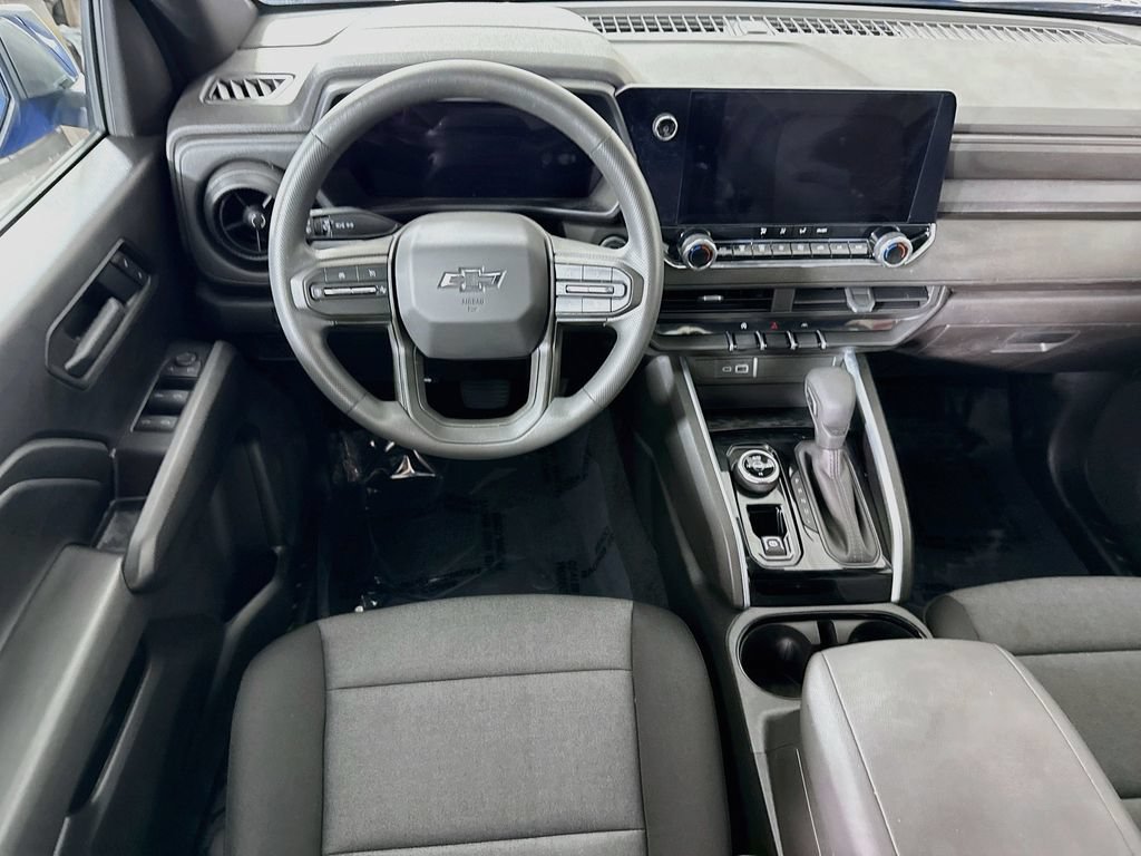 Used 2026 Chevrolet Colorado Trail Boss AWD/4WD image 3