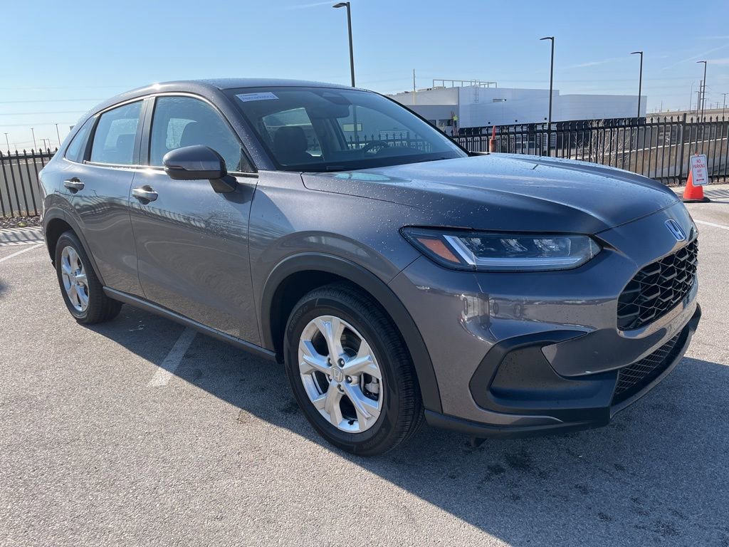 Certified 2025 Honda HR-V LX image 3