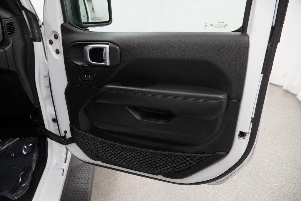 Certified 2022 Jeep Wrangler Unlimited Sahara image 45