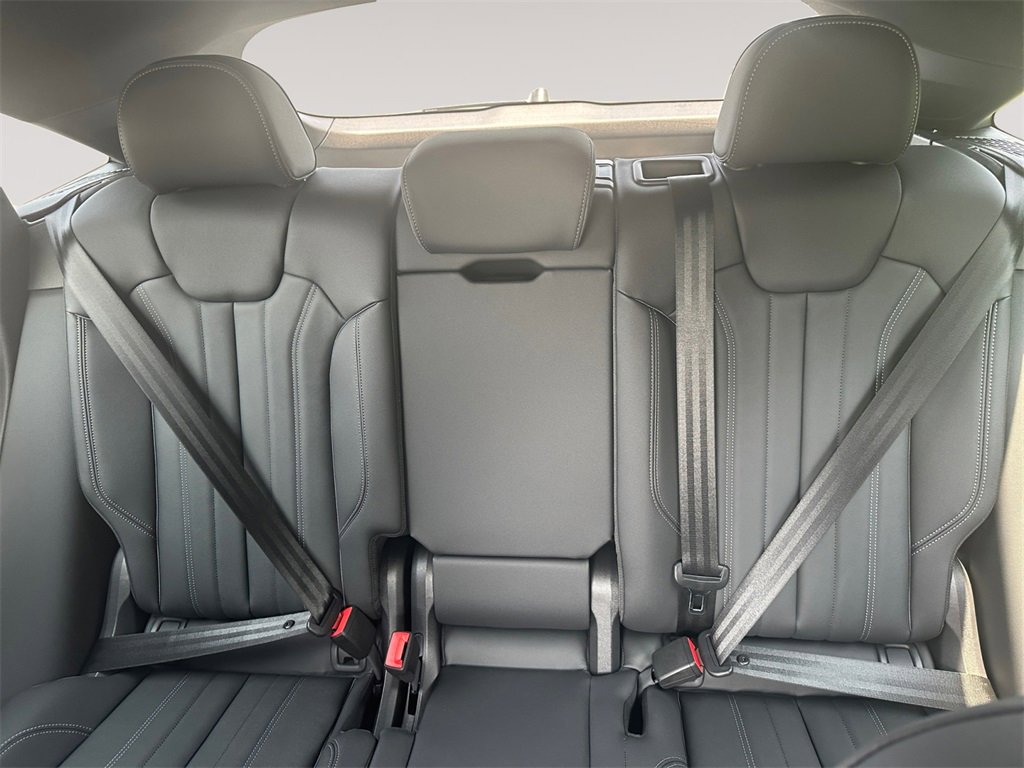Certified 2025 Audi Q5 2.0T Premium Plus w/ Premium Plus Package image 13