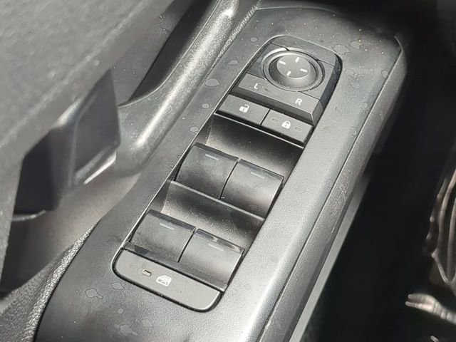 Used 2025 Toyota Tacoma SR AWD/4WD image 25