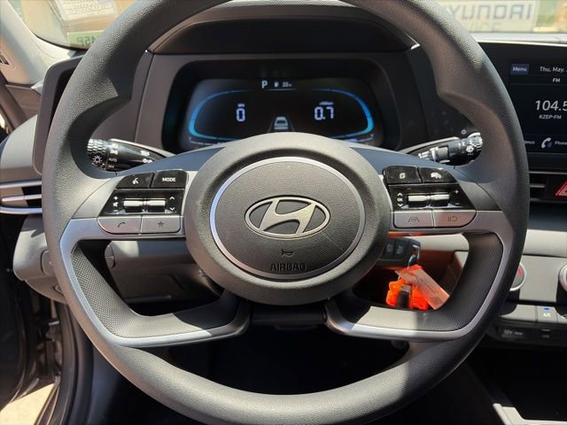Certified 2026 Hyundai Elantra SE FWD image 11