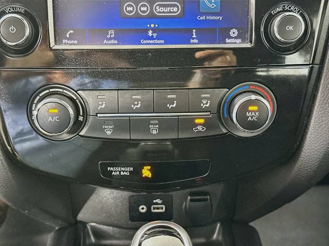 Used 2020 Nissan Rogue Sport S w/ Appearance Package AWD/4WD image 13