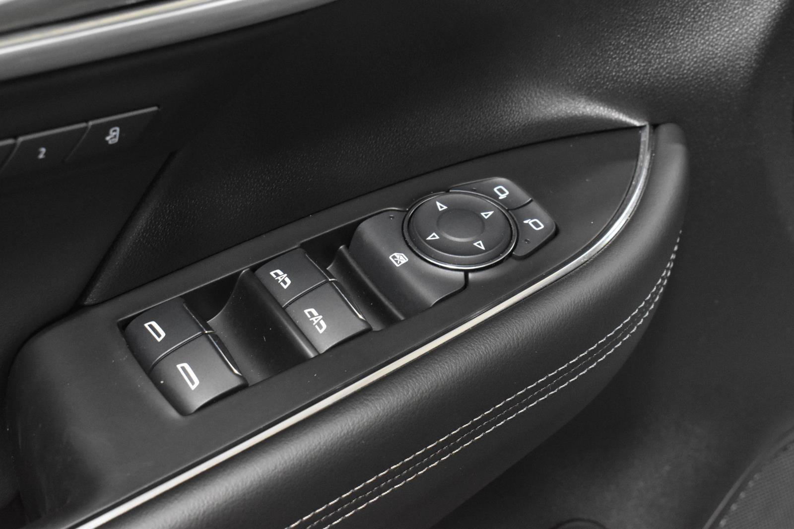 Used 2024 Buick Envision Avenir AWD/4WD image 14