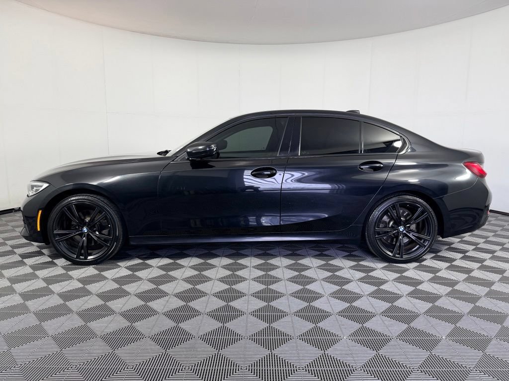 Used 2021 BMW 330i xDrive Sedan w/ Convenience Package AWD/4WD image 10