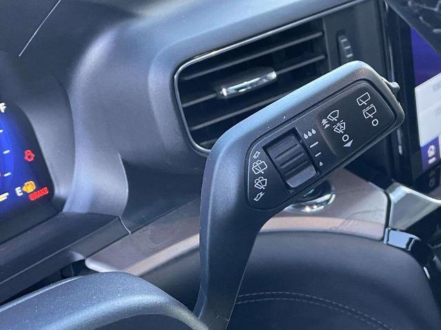 Certified 2022 Ford Explorer Platinum w/ Equipment Group 601A image 24