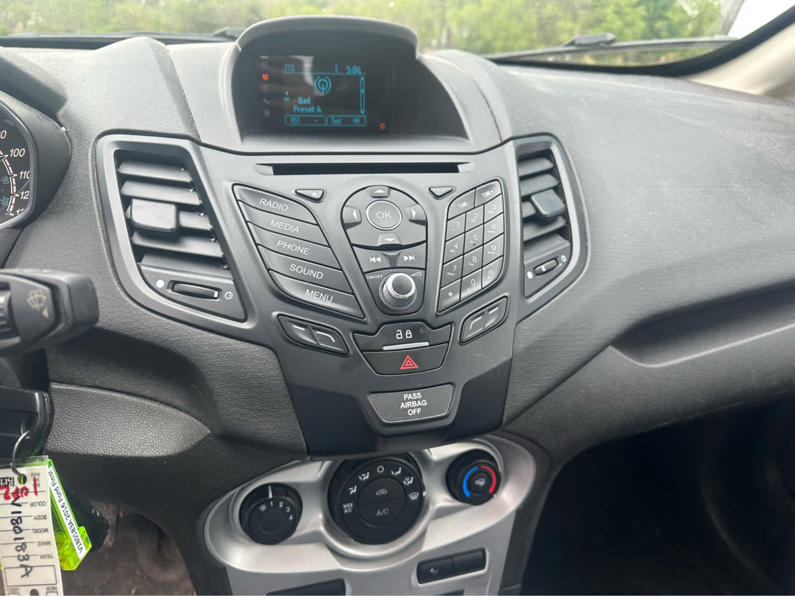 Used 2016 Ford Fiesta SE FWD image 12