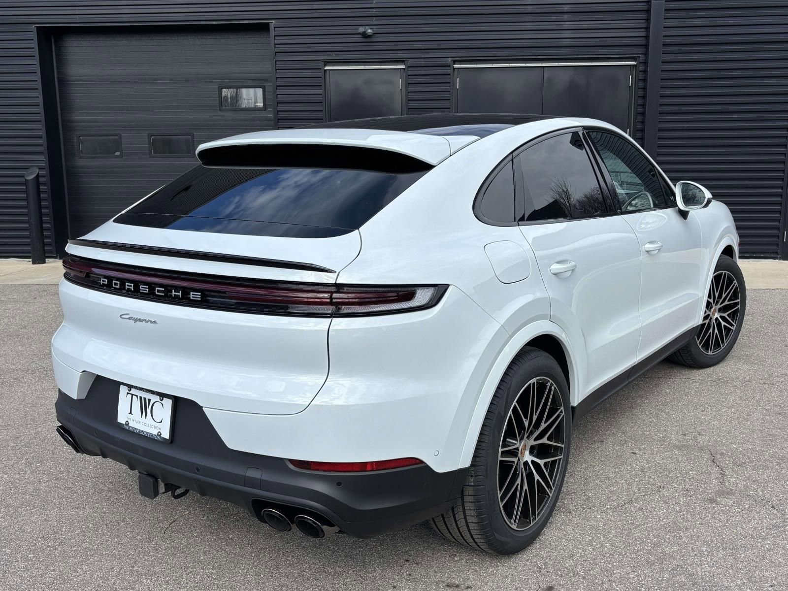 New 2026 Porsche Cayenne Coupe image 10