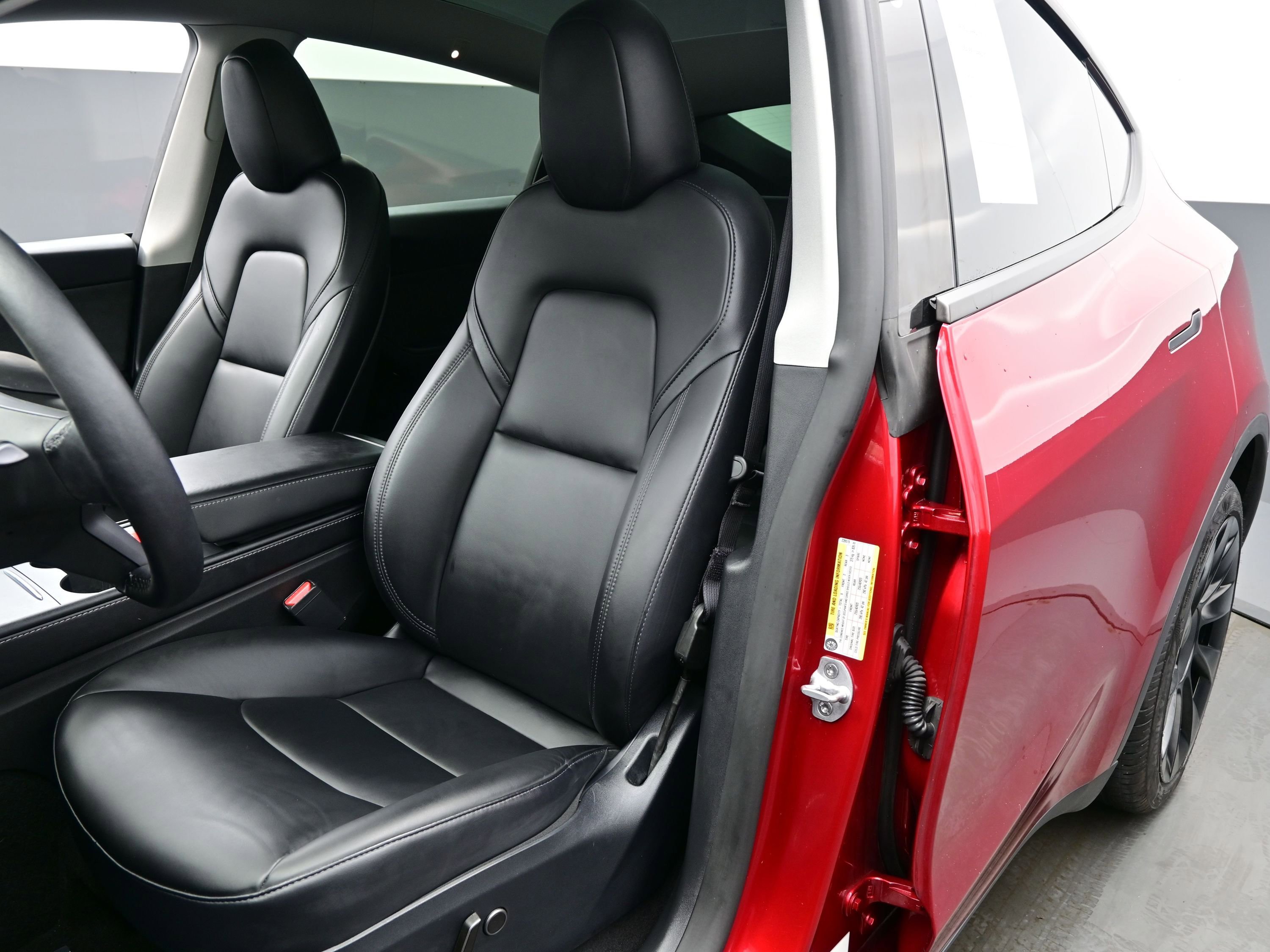 Used 2024 Tesla Model Y Long Range image 11