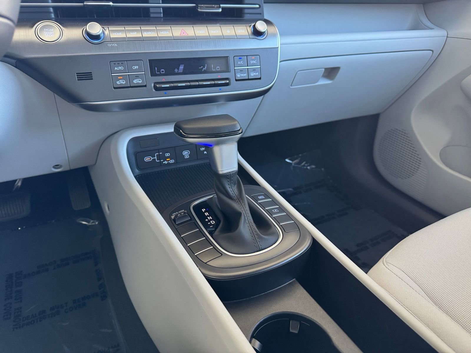 Used 2025 Hyundai Kona SEL image 42