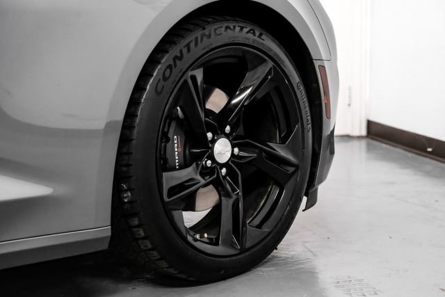 Used 2021 Chevrolet Camaro LT w/ Technology Package RWD image 48