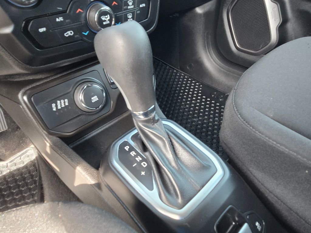 Certified 2023 Jeep Renegade Latitude image 23