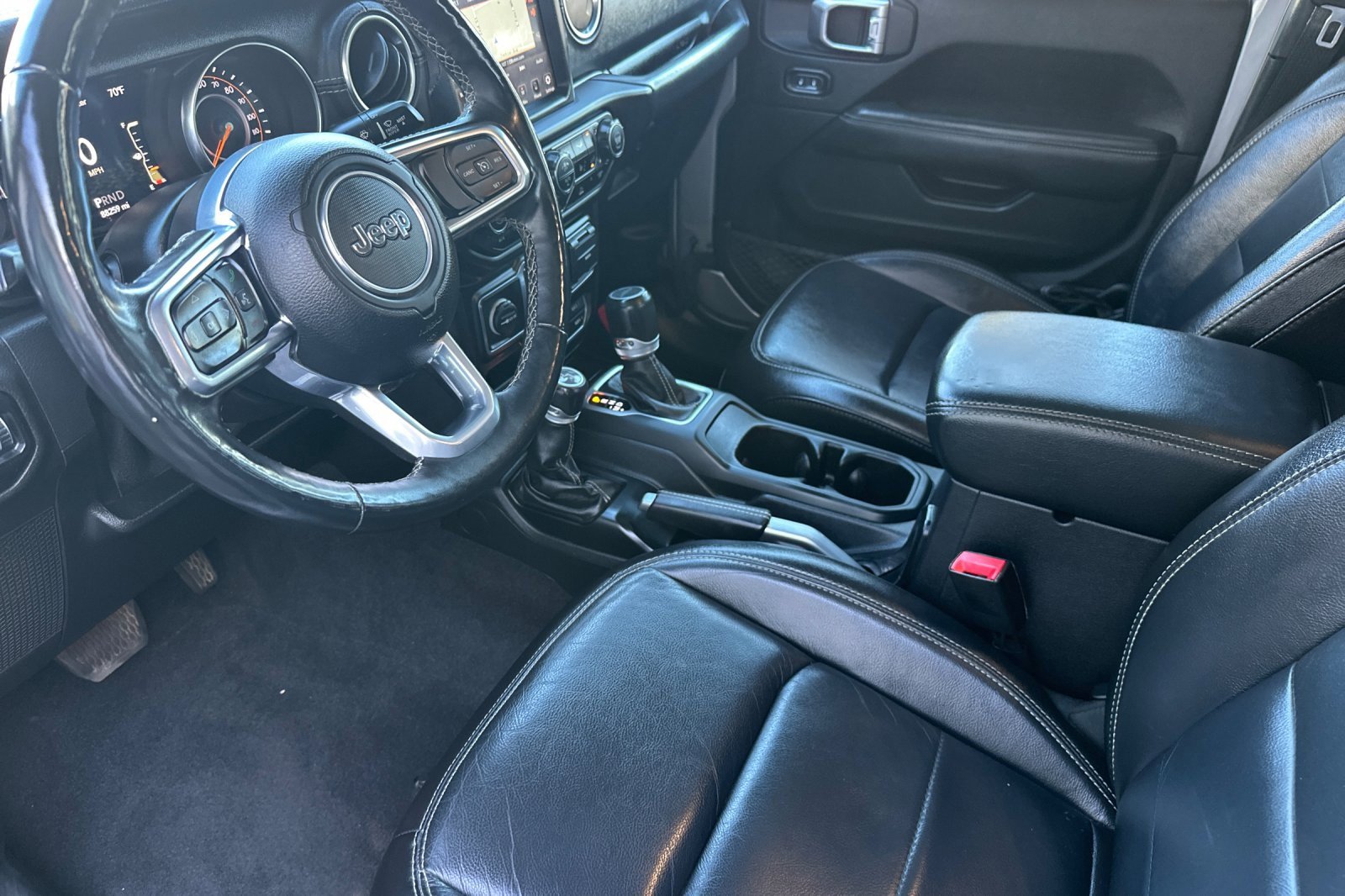 Used 2020 Jeep Gladiator Overland image 10